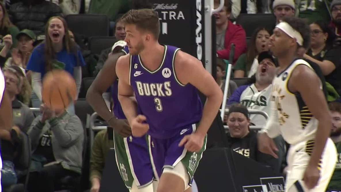Milwaukee Bucks' Meyers Leonard Jewish Community Center event after slur